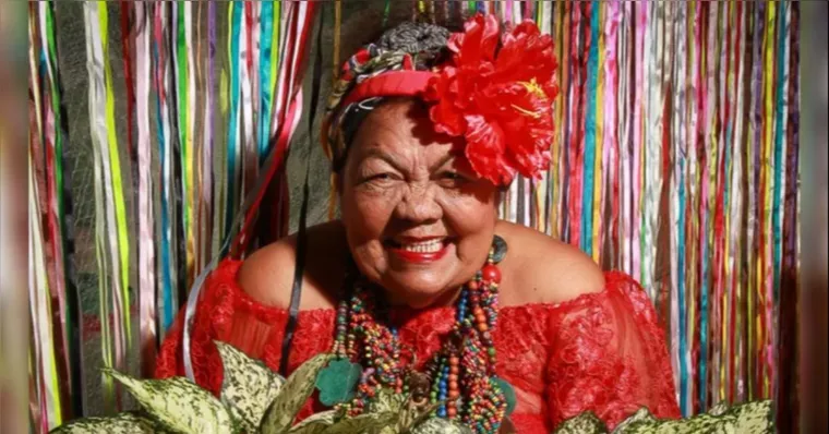 Equipe atualiza estado de saúde de Dona Onete e cantora segue estável